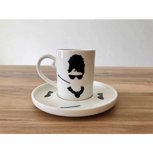 Audrey Hepburn Temalı El Yapımı Porselen Kahve Fincanı 